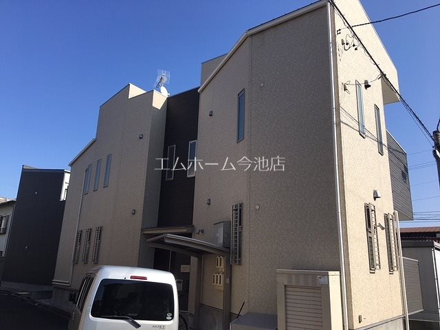Grandtic栄生 外観