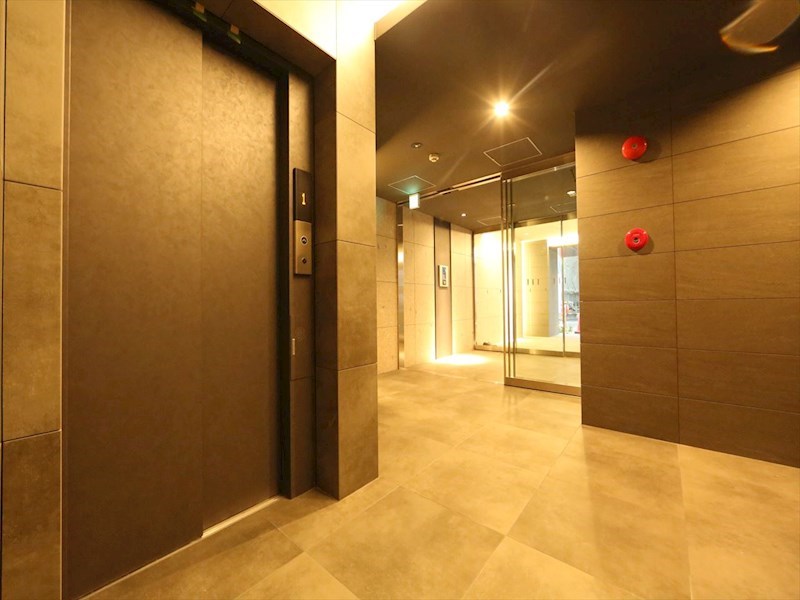 ＢＬＥＳＴＯＮ ＣＯＵＲＴ ＫＡＮＡＹＡＭＡ エントランス