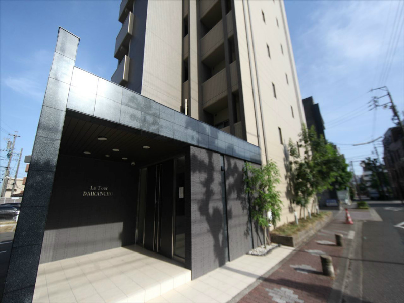 ラトゥール代官町 エントランス