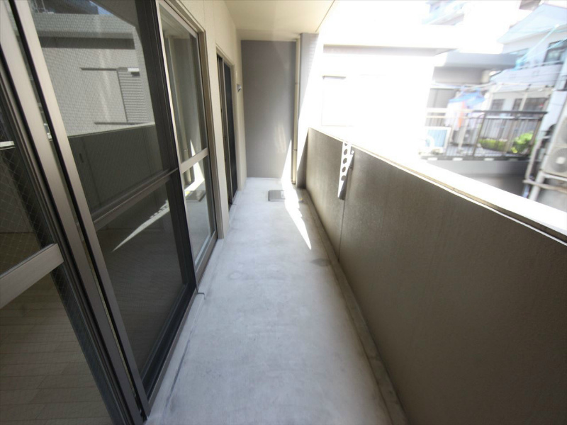 ラトゥール代官町 ベランダ