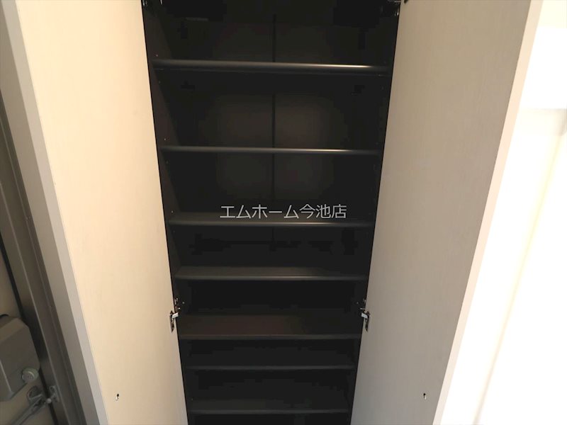 サンベルテ竹越 玄関