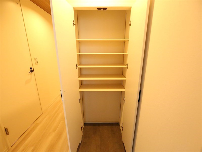 ＢＬＥＳＴＯＮ ＣＯＵＲＴ ＫＡＮＡＹＡＭＡ 玄関