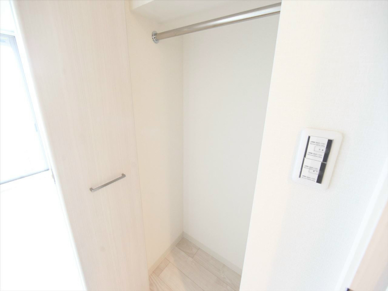 プレサンス金山コネクト 収納