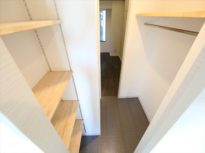 ＩＺ－Ｒｅｓｉｄｅｎｃｅ 収納