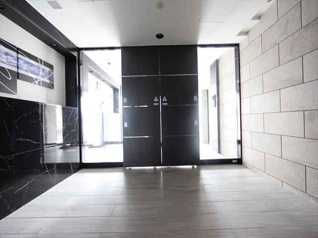 S-RESIDENCE平安通 エントランス