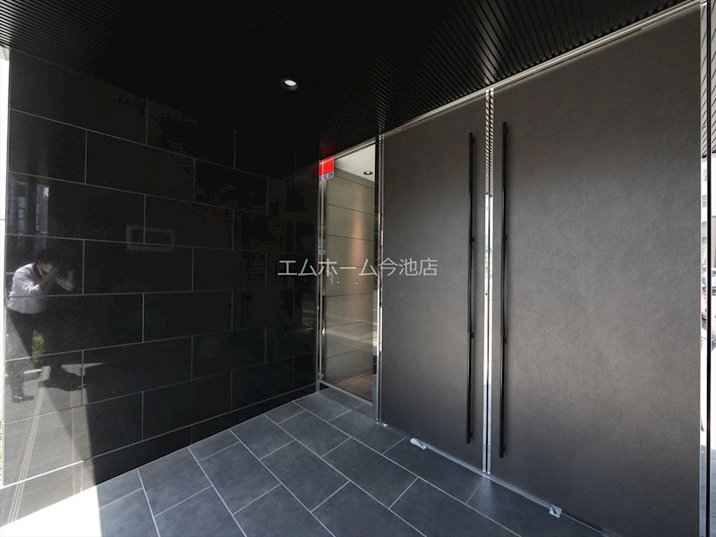 S-RESIDENCE堀田North（ノース） エントランス