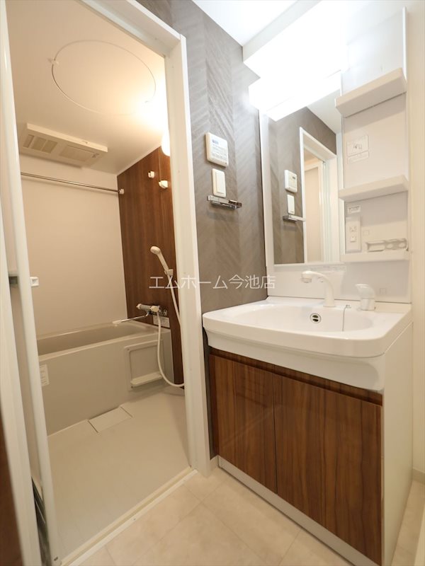 S-RESIDENCE堀田North（ノース） 洗面所