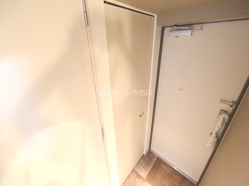 ポルタニグラ千種 玄関
