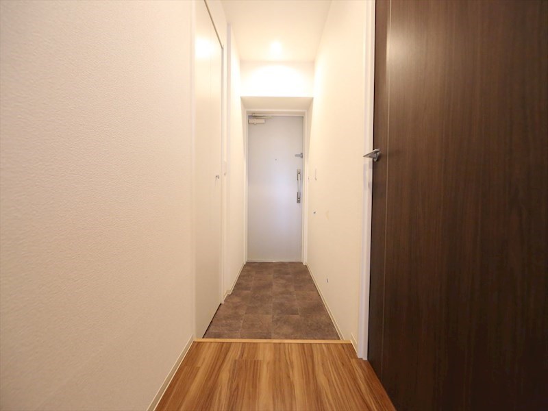 ラトゥール代官町ＷＥＳＴ 玄関