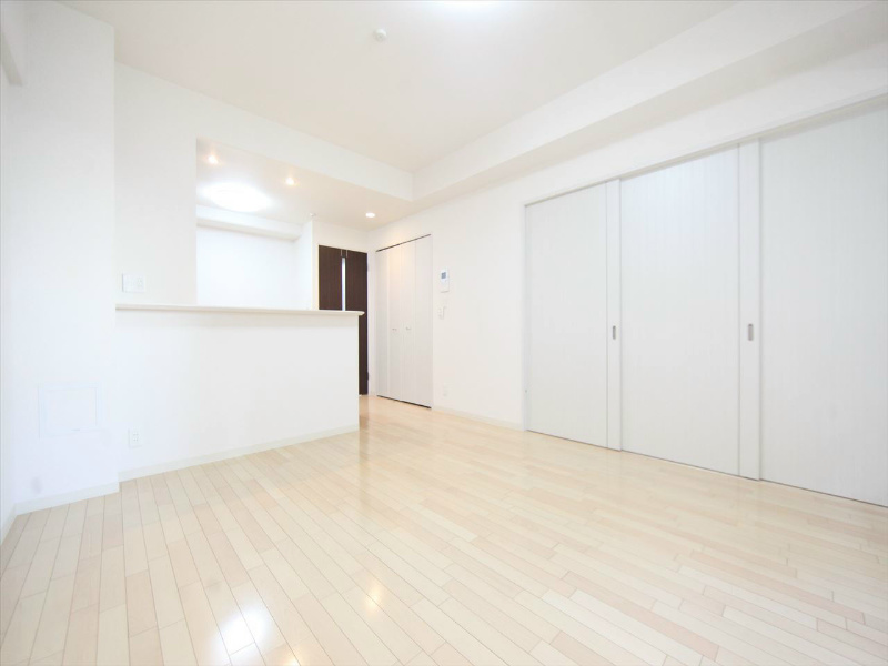 ラトゥール代官町 リビング