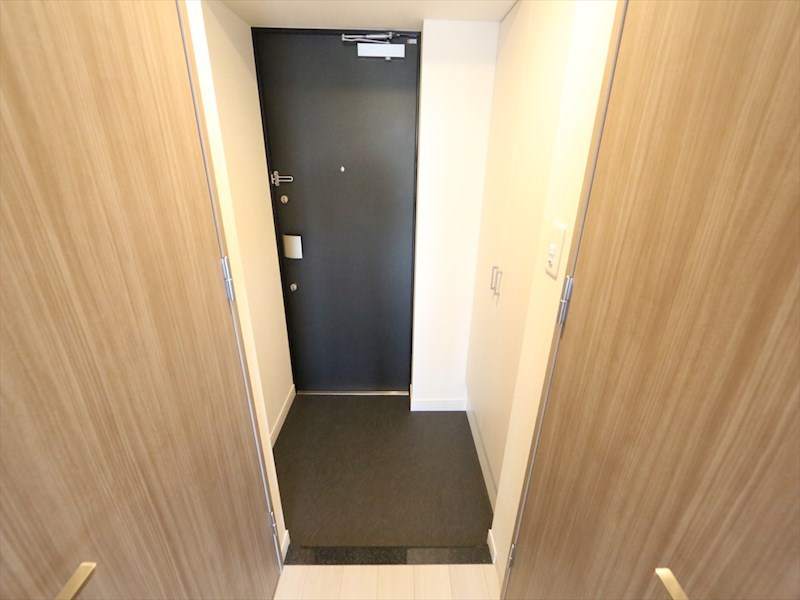 ファステート名古屋ラプソティ 玄関