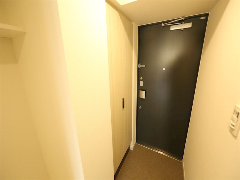 ディアレイシャス矢場町 玄関