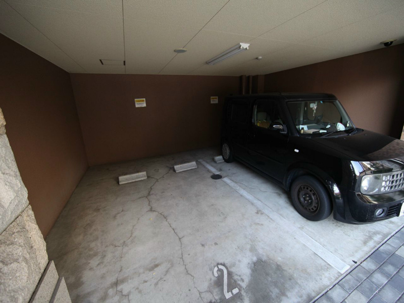 プレサンス名古屋ＳＴＡＴＩＯＮアブソリュート 駐車場