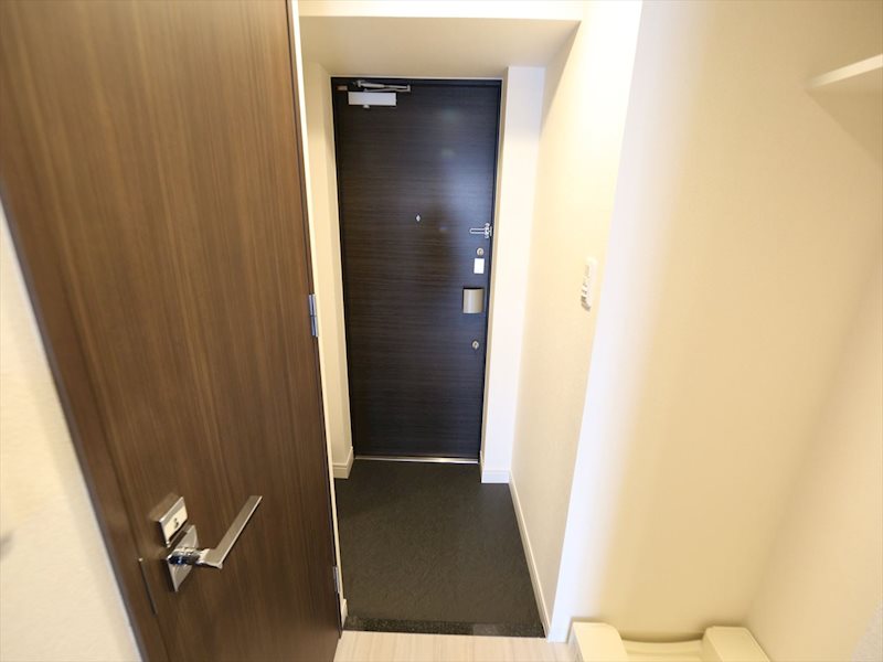 プレサンスＮＡＧＯＹＡ本陣 玄関