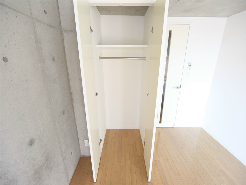 スクエア名駅南 収納