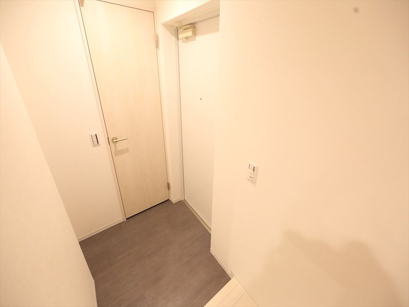 アースグランデ泉 玄関
