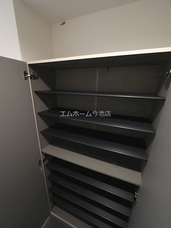 robot　home　本笠寺 玄関