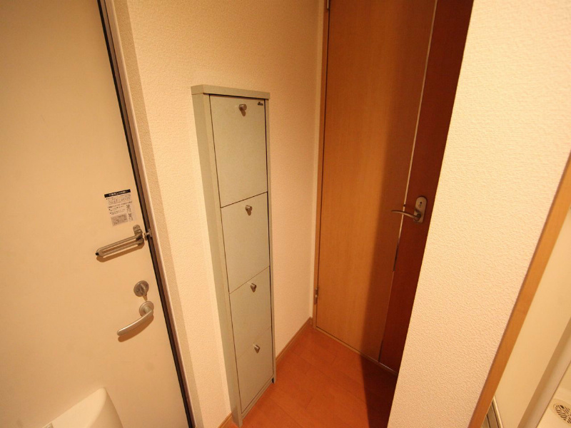 リバティ大須 玄関