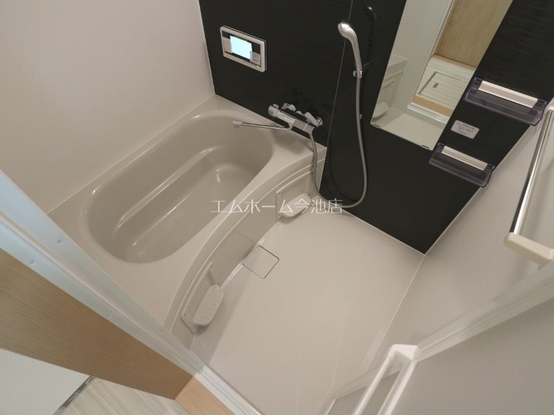 ＧＲＡＮＤＴＩＣ緑（グランティック緑） 洗面所
