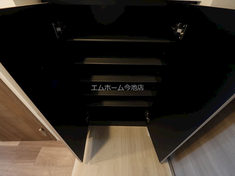 S-RESIDENCE勝川駅前 玄関