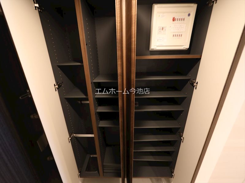 S-RESIDENCE本郷Ⅱ 玄関