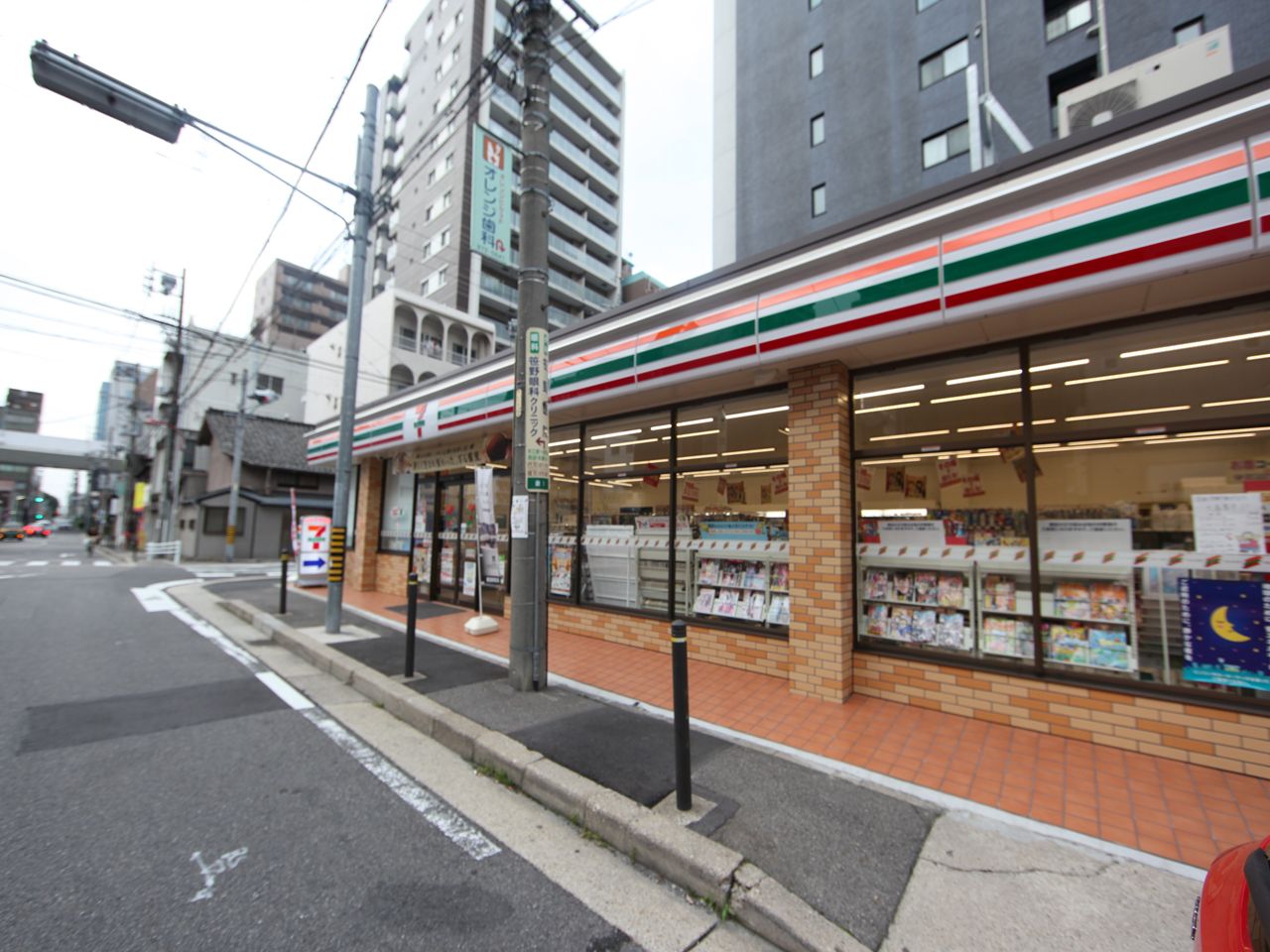 アースグランデ泉 コンビニ
