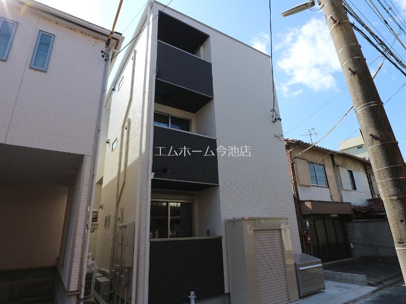 REGALEST要  外観