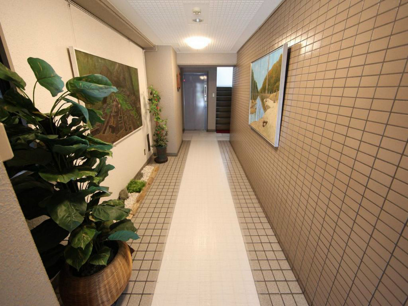音羽壱番館金山 エントランス