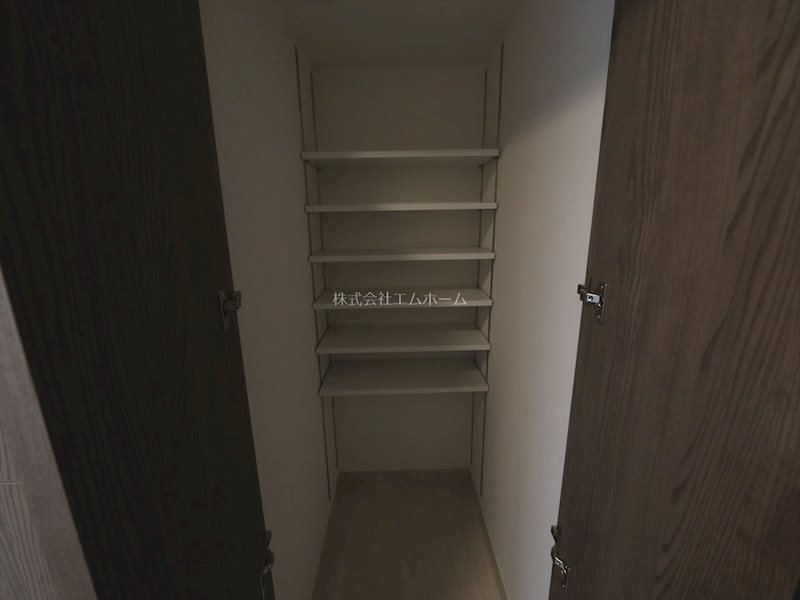 ワールドアイ名古屋城北 玄関