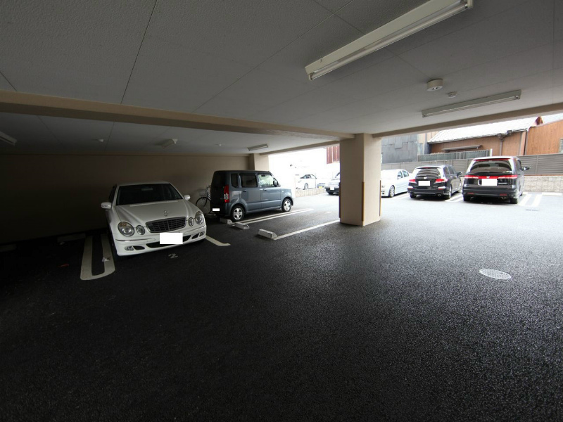 トリニティＭ3 駐車場