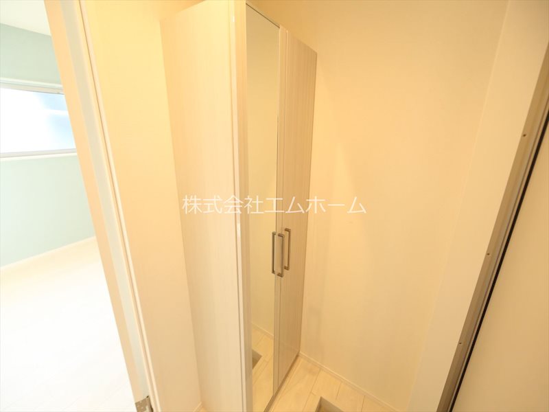 ルナエトソル 玄関