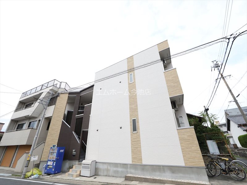 ラウレア平針 エントランス