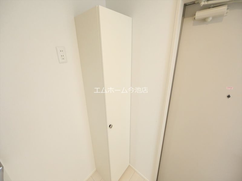 プリマベーラK 玄関