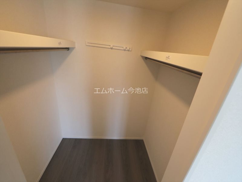 ソレイユ　A 収納