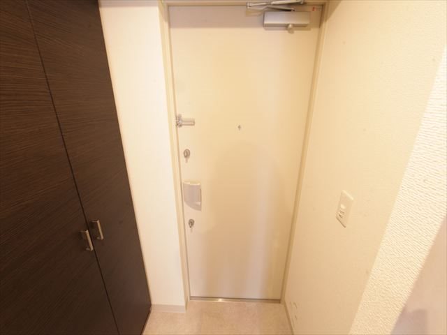 エステムコート名古屋平安通クチュール 玄関