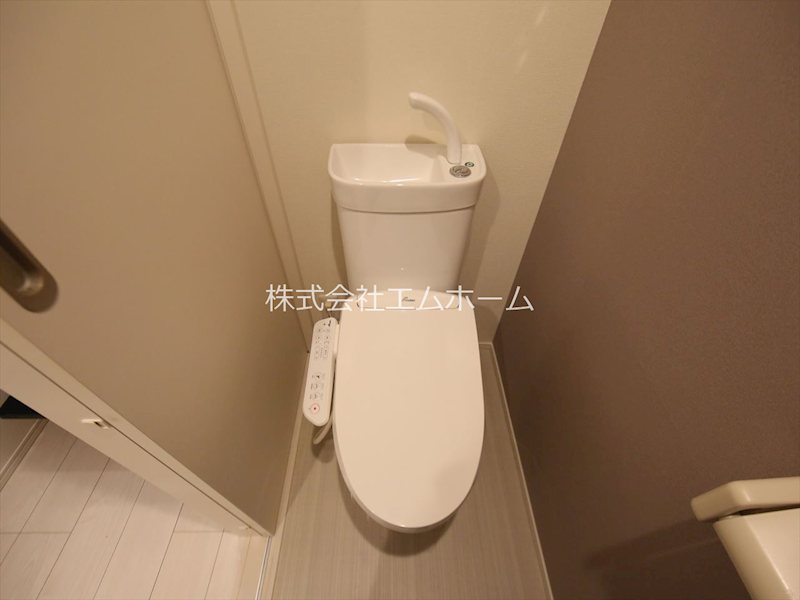 ハーモニーテラス靖国町Ｖ トイレ