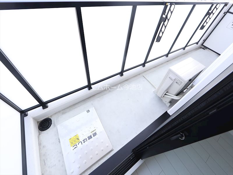 THE RESIDENCE SAKURAYAMA WEST ベランダ