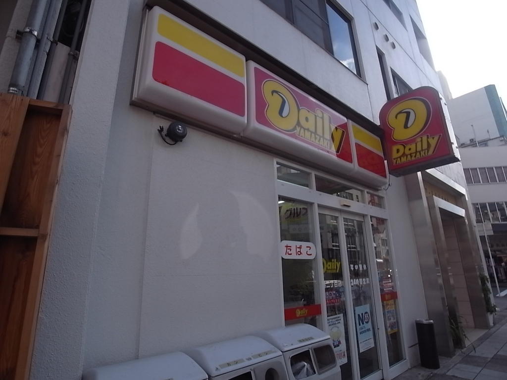 TQレジデンス名古屋錦 コンビニ