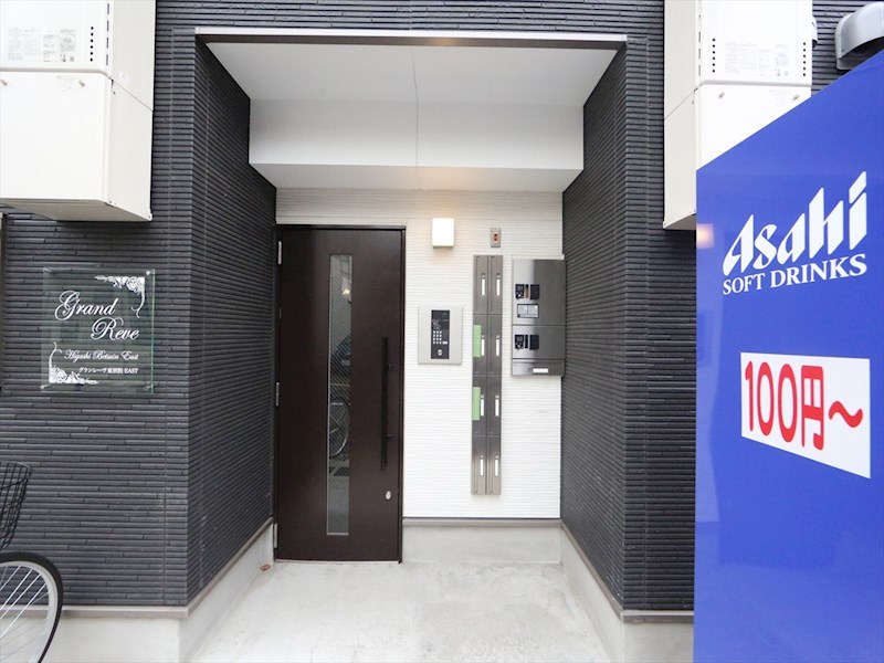 グランレーヴ東別院ＥＡＳＴ エントランス