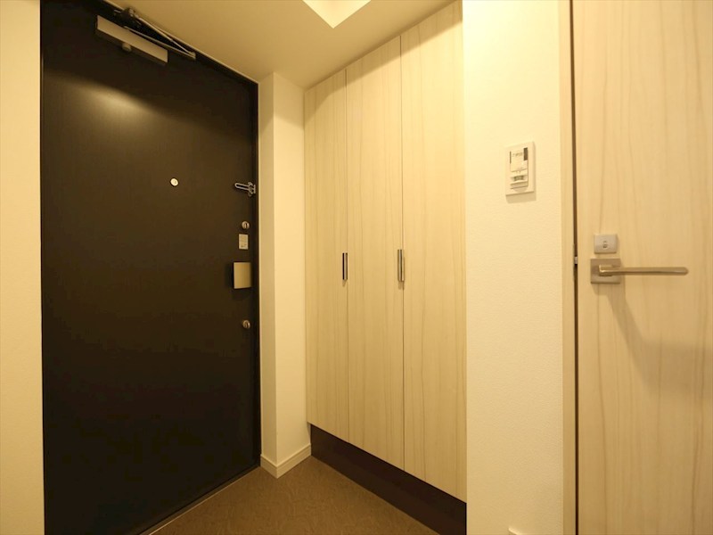 ディアレイシャス矢場町 玄関
