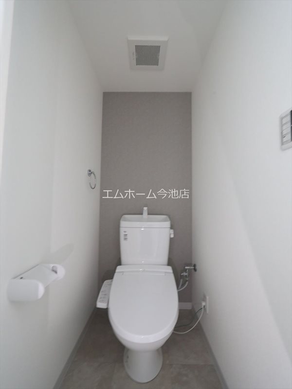 THE RESIDENCE SAKURAYAMA WEST トイレ