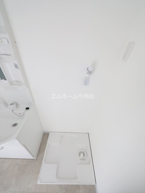 THE RESIDENCE SAKURAYAMA WEST 洗面所