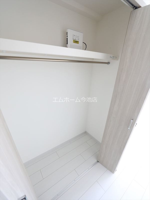 THE RESIDENCE SAKURAYAMA WEST 収納