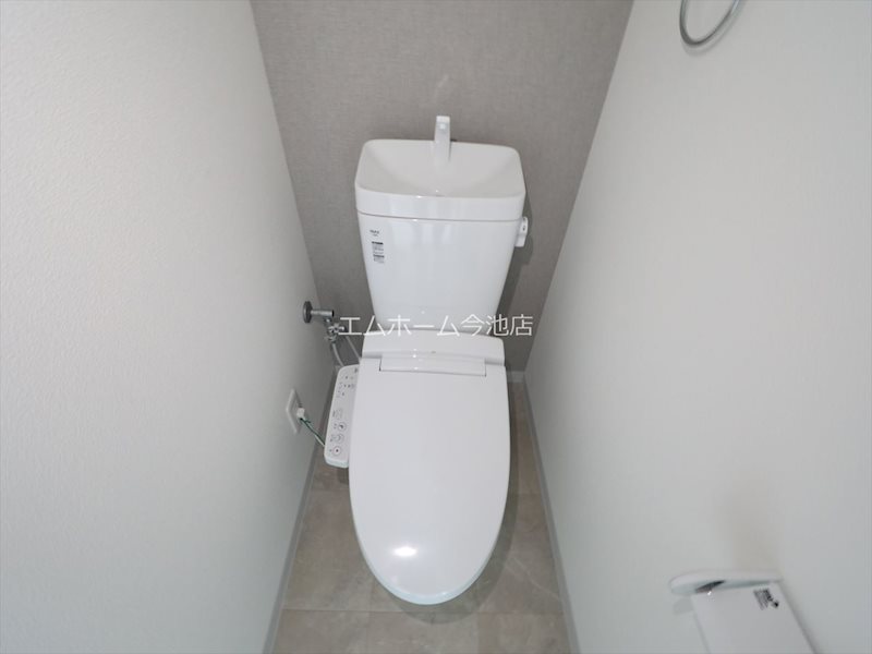 THE RESIDENCE SAKURAYAMA WEST トイレ