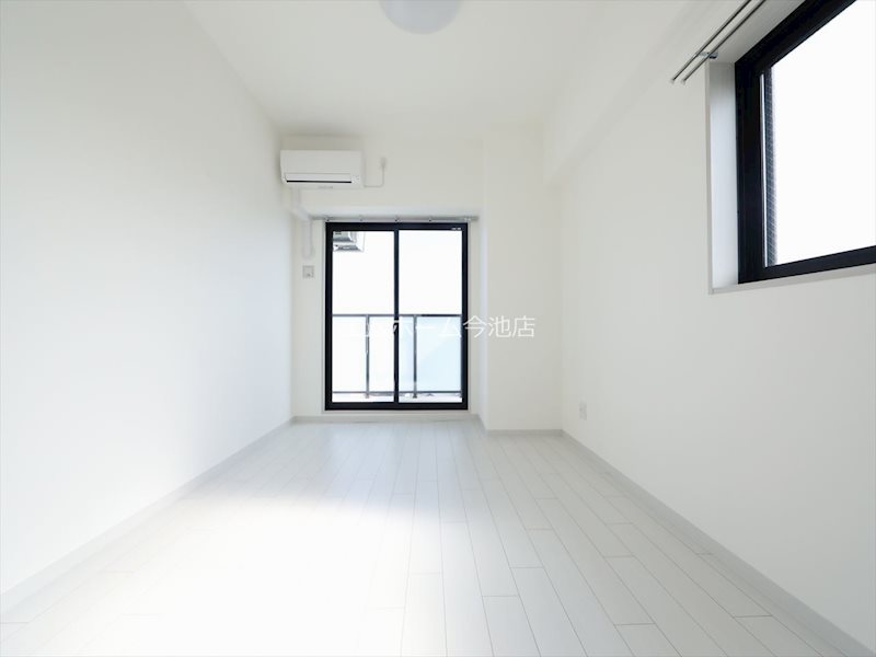 THE RESIDENCE SAKURAYAMA WEST ベランダ