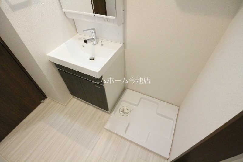 REGALEST廿軒家（ニジッケンヤ） 洗面所