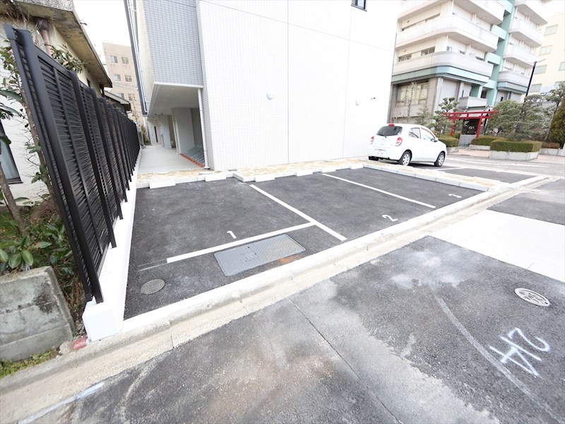 Ｓ－ＲＥＳＩＤＥＮＣＥ志賀本通 駐車場