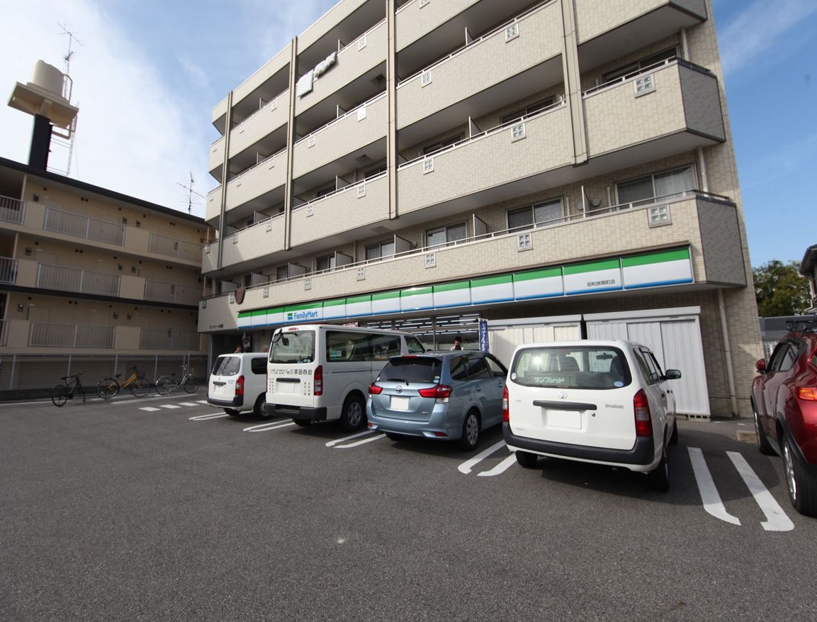 Ｇｒａｎｄｔｉｃ　Ｒｏｘａ コンビニ