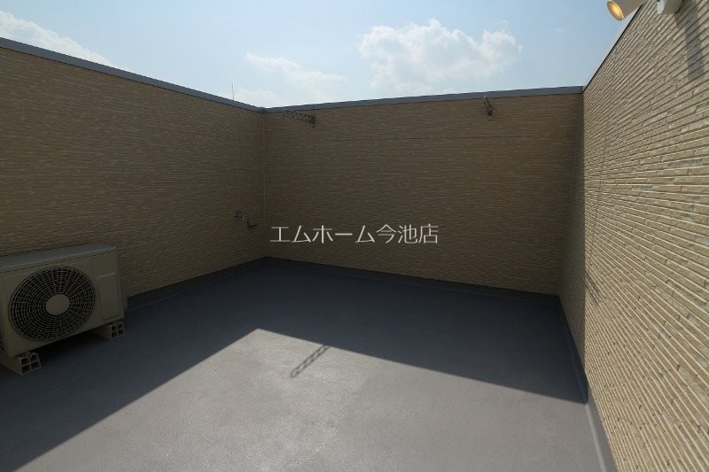 GRANDTIC Quon鳴海 ベランダ