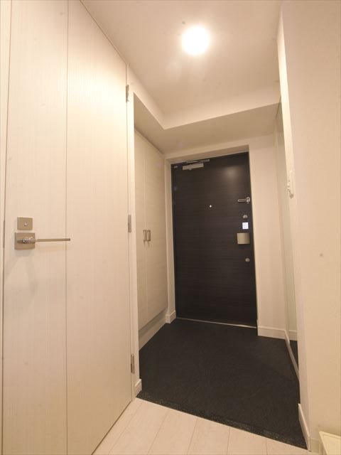 アドバンス名古屋モクシー 玄関